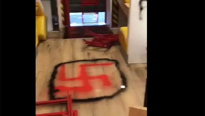 Video: Paris Kosher Restaurant Torn Apart And Vandalized With Anti-Semitic Graffiti 1