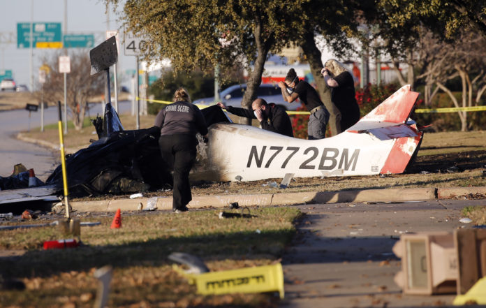 2 Killed When Plane Crashes Along Texas Service Road 1