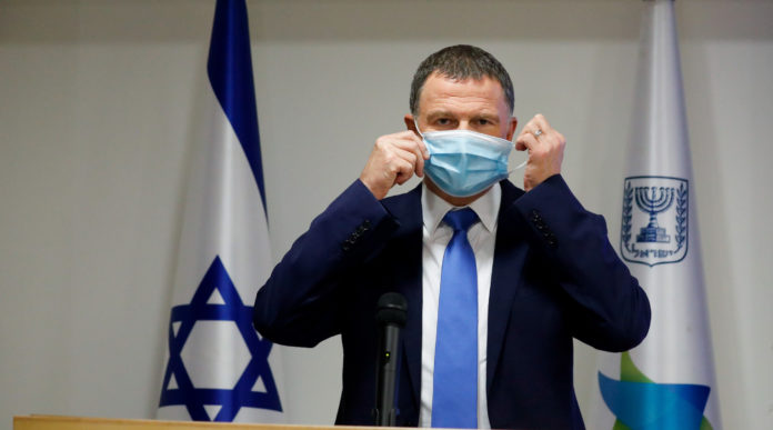 Israeli Health Minister Yuli Edelstein at a news conference about the coronavirus in Jerusalem, July 6, 2020. (Olivier Fitoussi/Flash90)
