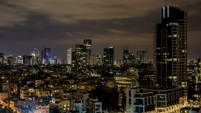 Tel Aviv night skyline. Credit: Pixabay.